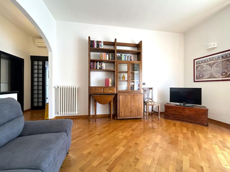 Appartement Il Fiorino Di Careggi à Florence Extérieur photo